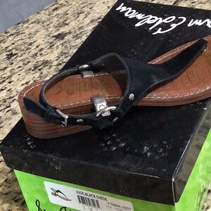 Sam Edelman black suede T-thong sandals